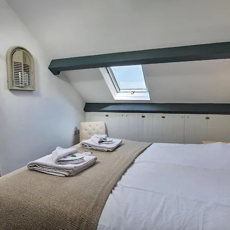 Holiday home Finest Retreats - Ammonite Cottage, Sea Views