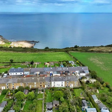Holiday home Finest Retreats - Ammonite Cottage, Sea Views